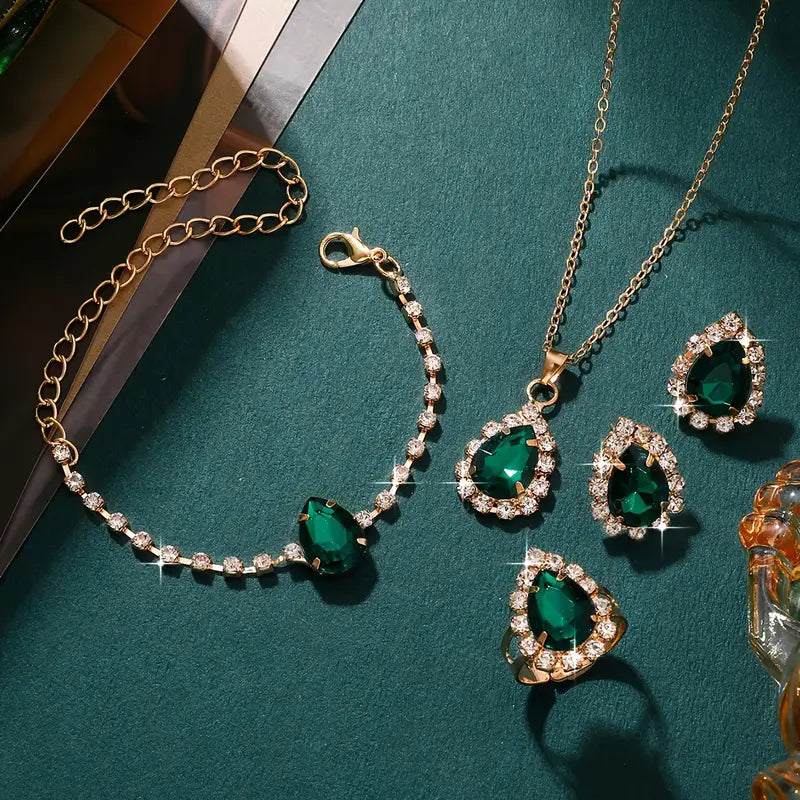 Elisandre Vermont Jewelry Set | Gold